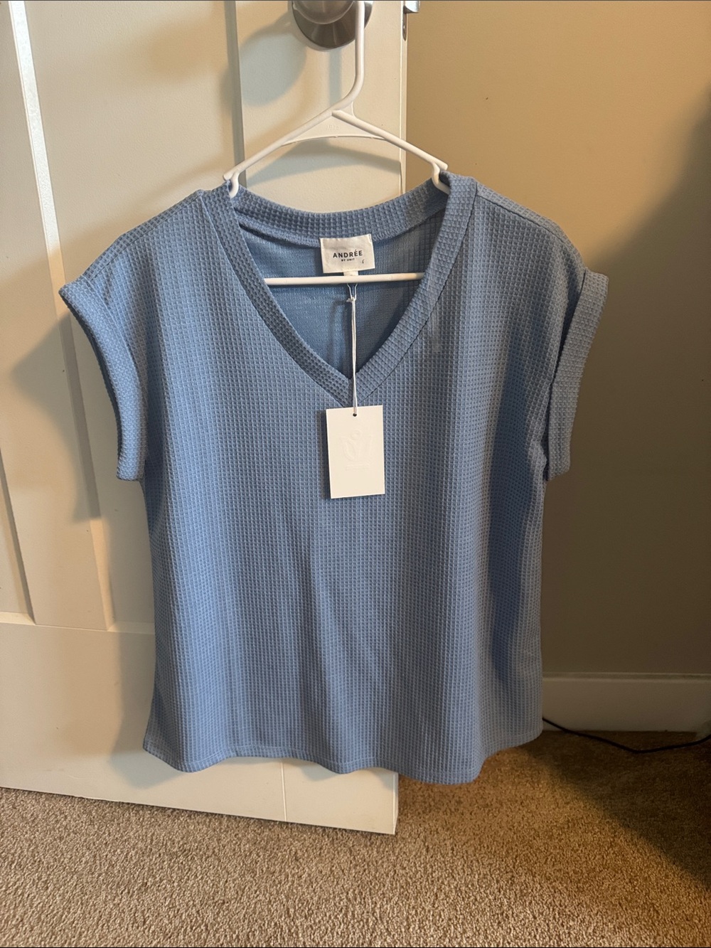 ANDREE BY UNIT Sky Blue V-Neck Waffle Knit Tank